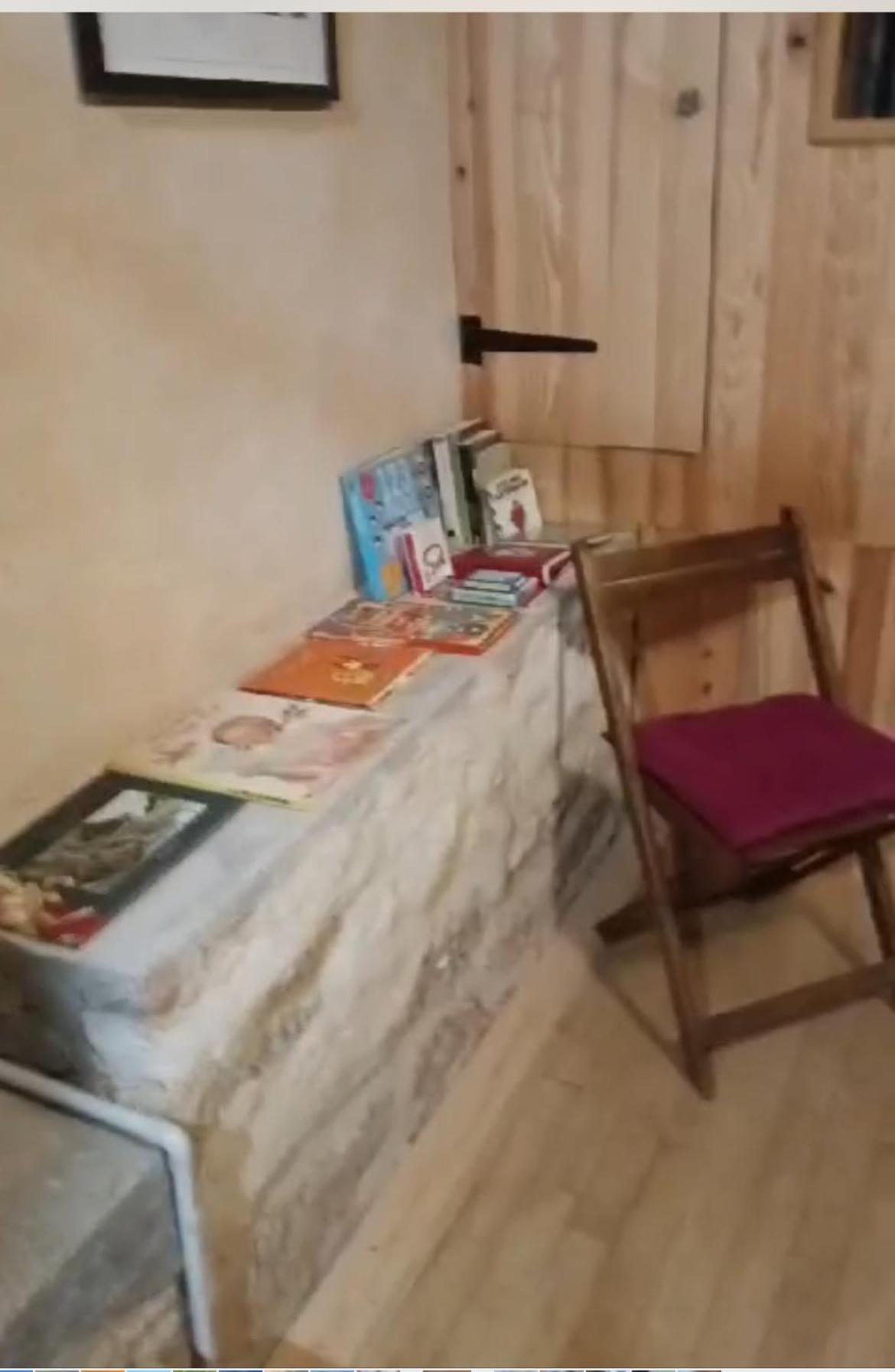 La Maison Du Puit Castels Екстер'єр фото
